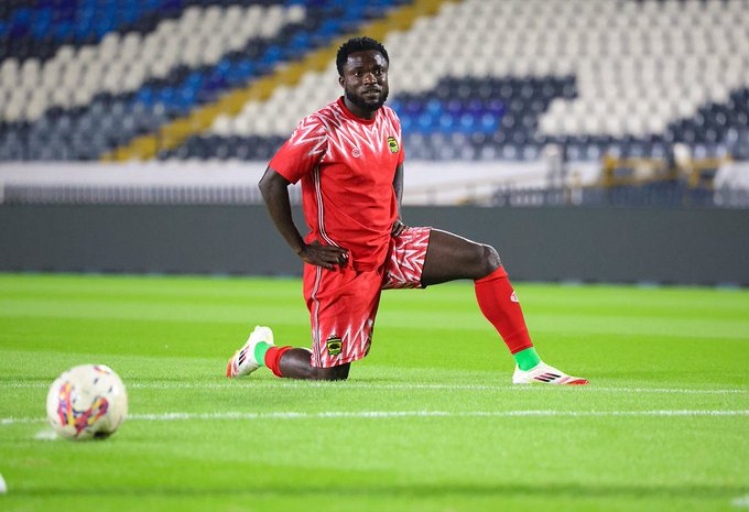 Albert Amoah paths away with Kotoko